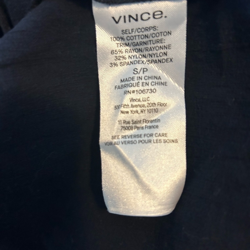 VINCE Three-Quarter Sleeve V-neck Top - Picture 7 of 10